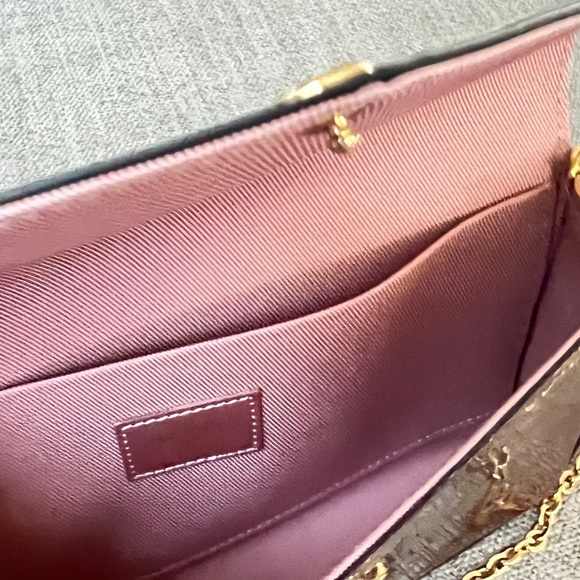 LOUIS VUITTON Vernis Pochette Felicie Chain Wallet Metallic Pale Pink - Picture 5 of 7